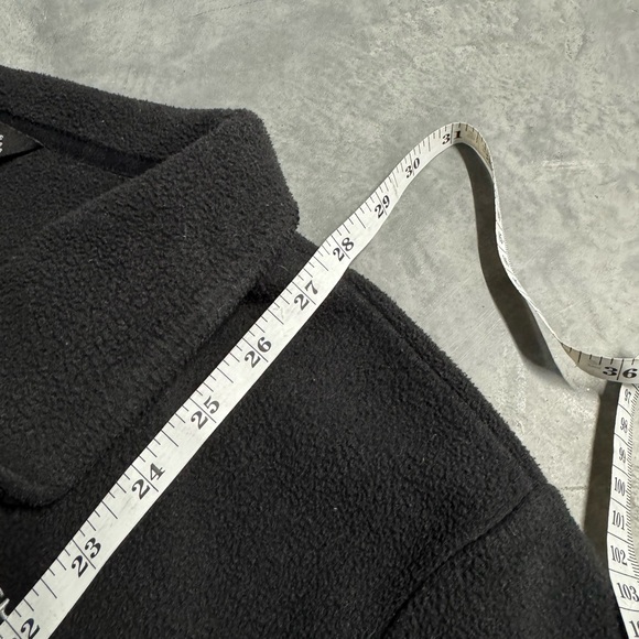 The North Face Charcoal Fleece Jacket - Picture 5 of 5